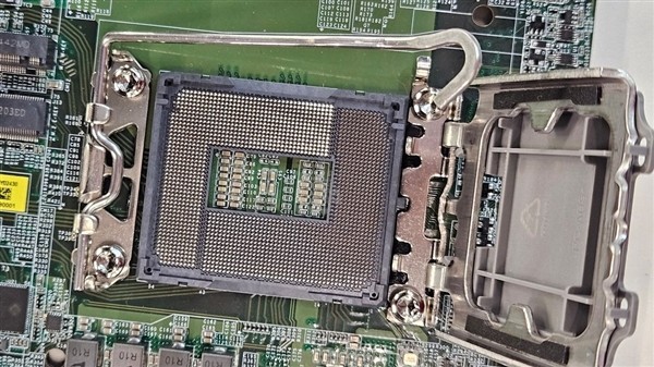 英特尔又要换接口了 LGA1851来了