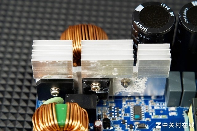 【有料评测】百盛高能XG850电源评测 极致性价比真白金国货