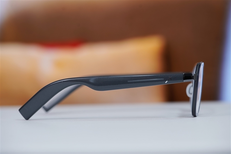 专属于你的AI管家!界环AI音频眼镜:出门再也不怕忘带耳机 听歌我能用一天