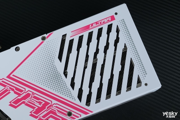 七彩虹 iGame GeForce RTX 4080 SUPER Ultra W OC 评测:无愧SUPER之名