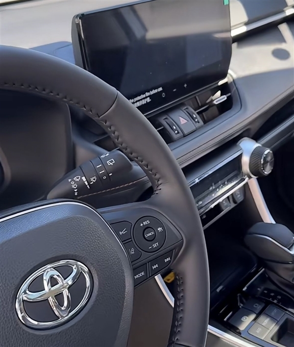 16.98万起 新款丰田RAV4荣放上市:和老款几乎没什么不同