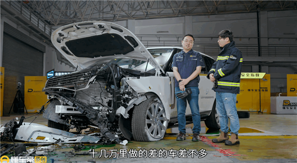 30款车极限碰撞测试:奔驰大G、路虎揽胜后排假人肋骨可能断了