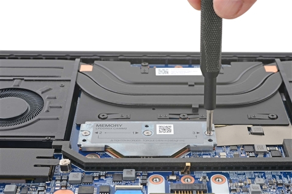 越来越多笔记本焊死内存 联想做变革:ThinkPad新品已用可拆卸式内存