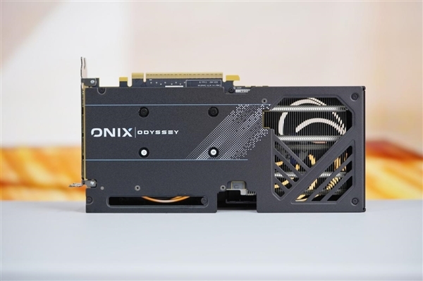 新一代甜品卡!傲世征途Intel锐炫B580显卡图赏