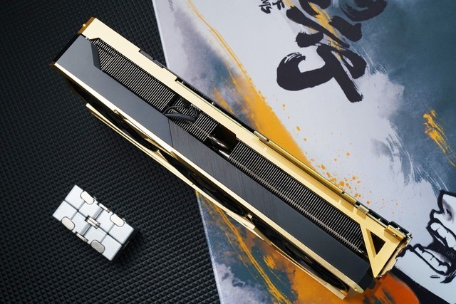 iGame RTX 4070 SUPER雾山五行定制版评测 火神之力 神火降临