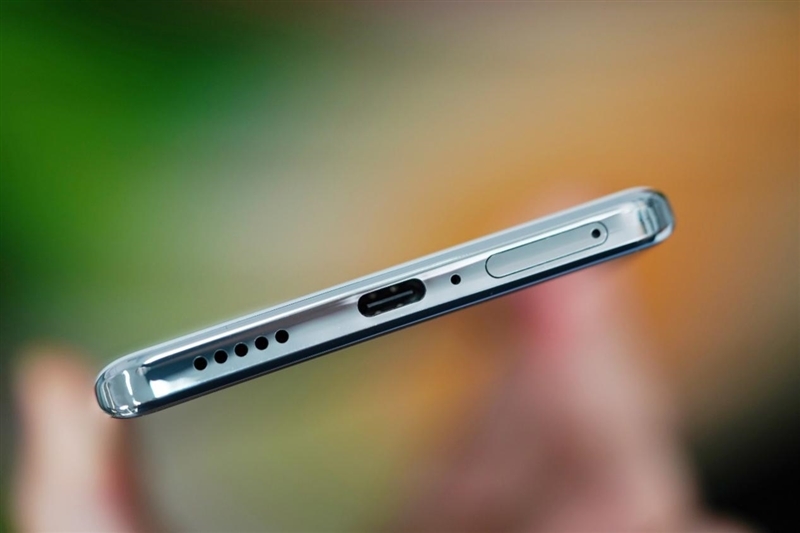 打破人像手机性能边界!vivo S18 Pro评测:不仅拍人好 玩游戏更出色