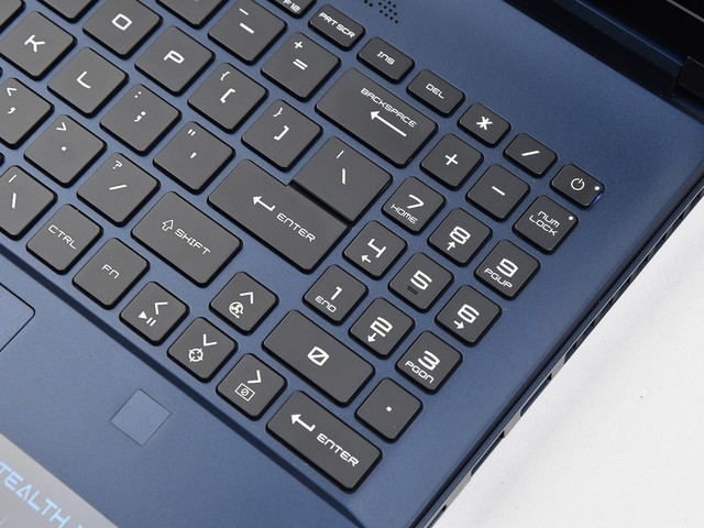 上手体验微星绝影16 AI Studio 2024:做工精湛 性能强悍的AI PC