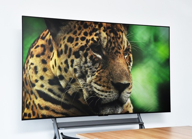 全面超越传统投影 会议大屏选办公智屏就对了!