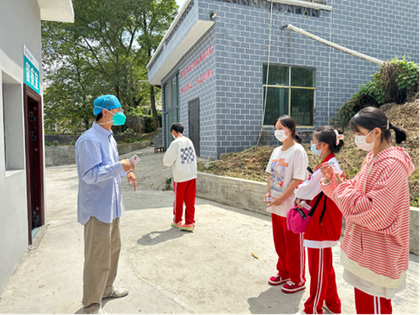 中国潜伏感染者超2亿，全球暂无有效成人预防疫苗！张文宏详解这种传染病