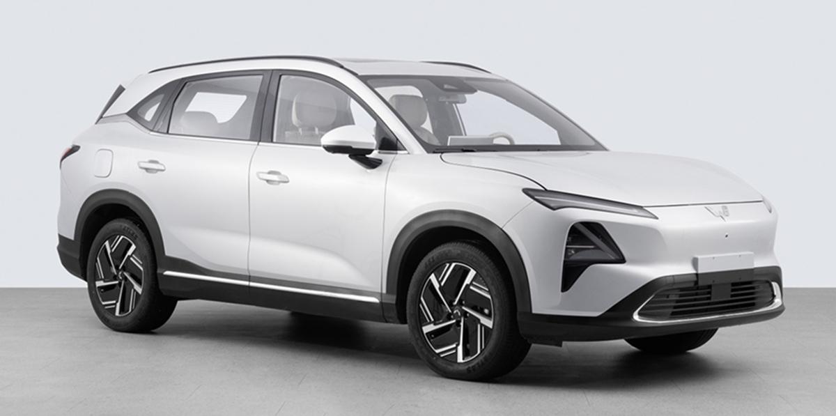 五菱星辰PLUS曝光 纯电+插混 又是一台主打家用的SUV