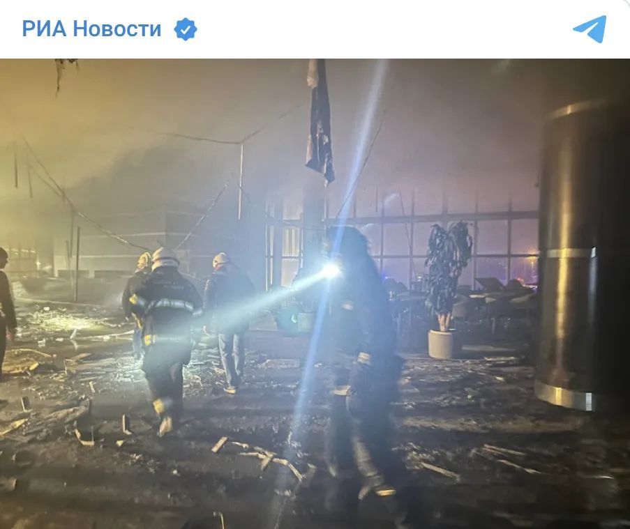 俄罗斯媒体报讲念解救东讲念主员邪在弁慢现场征采。