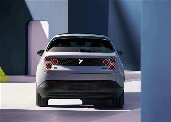 蔚来萤火虫中国市场开启预售:14.88万元 明年4月份上市