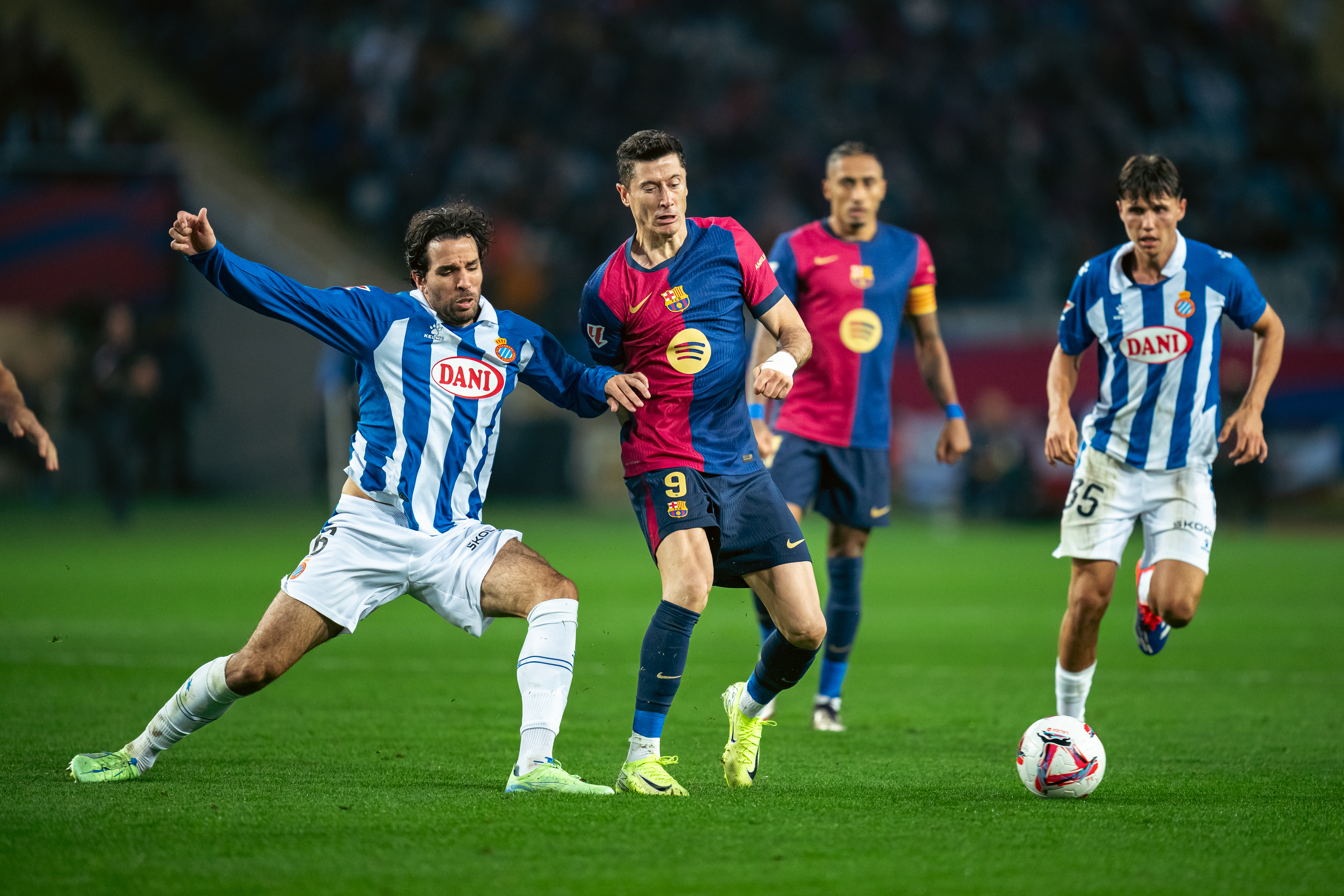 足球——西甲：巴萨胜西班牙人_凤凰网