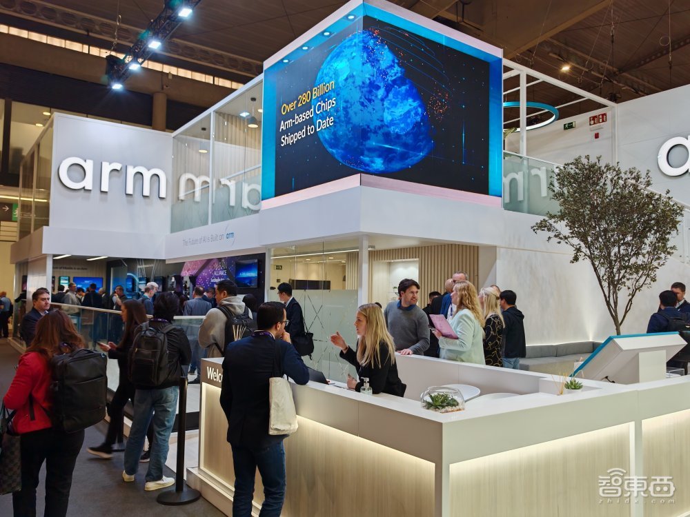 12家AI芯片创企,盯上大模型生意