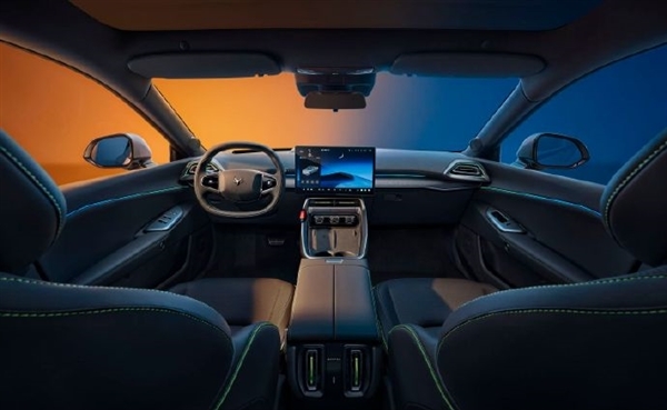 选它还是极氪007!极狐阿尔法S5开启预售:19.98万元起