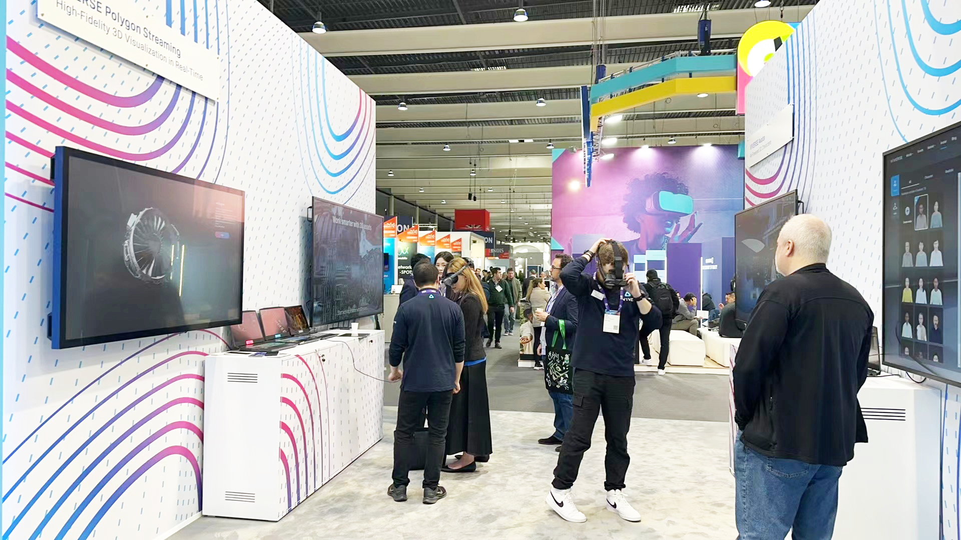 HTC VIVE MWC展会现场-2.jpg