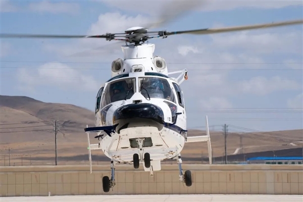 成功挑战世界屋脊!中国两型自主直升机飞上青藏高原