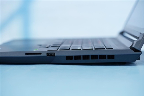 14代酷睿i9+RTX 4060!Redmi G Pro 2024图赏