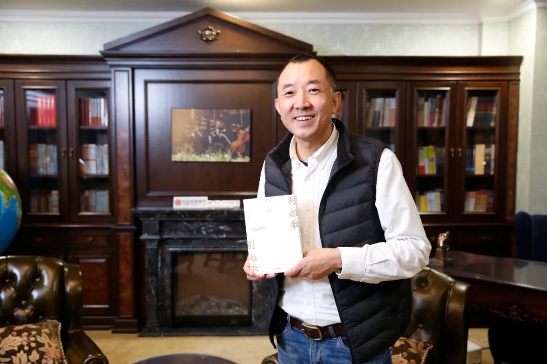 2024年1月,陈行甲发布新书《别离歌》。受访者供图