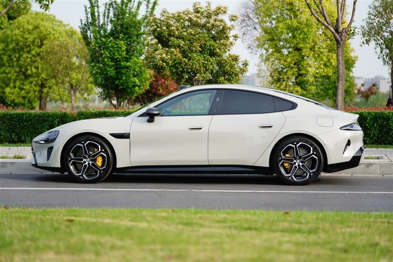 未必斩男 但必定斩女!小米SU7 Max创始版2300公里实测满月总结