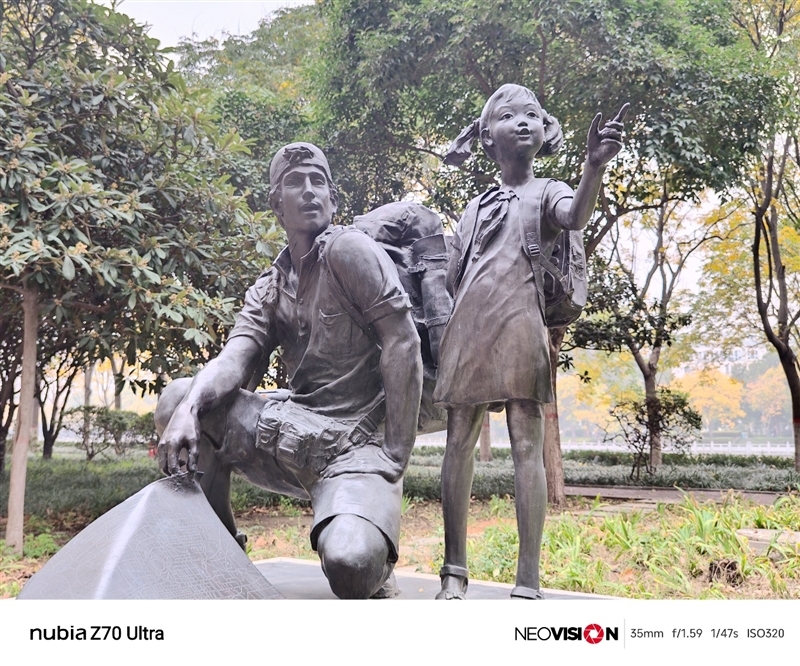 颜值巅峰 极简交互!努比亚Z70 Ultra深度评测:未来手机发展趋势风向标