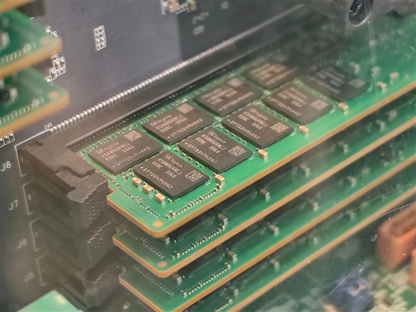 QLC闪存玩出新境界!江波龙全球首发用于eMMC 意义深远