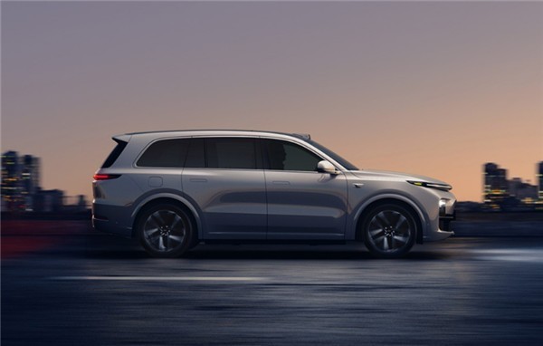 每日车圈新鲜事:特斯拉0息购延长时间|比亚迪海鸥来了|宋 DM-i内饰首发