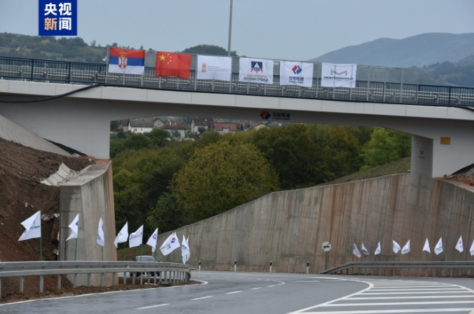 武契奇出席中企承建项目通车仪式：感谢中国朋友