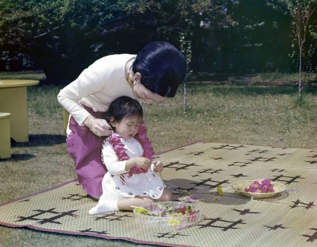 （美智子、清子）