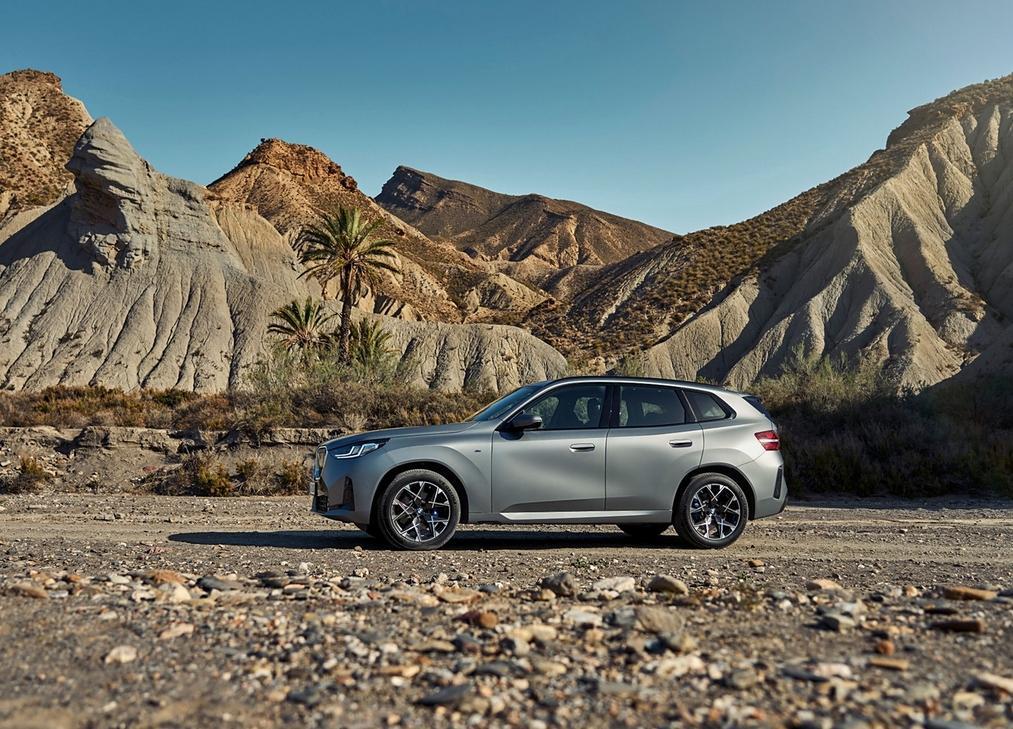 好像比官图好看点?全新宝马X3实拍照 鼻孔越来越大