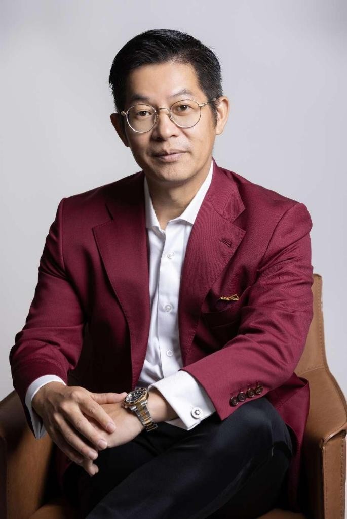 龚敏:以卓越洞见推动保险行业数字化革新_凤凰网