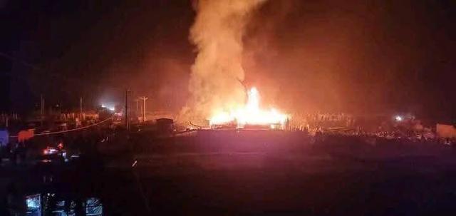 阿富汗当地拍摄到的空袭后爆炸画面