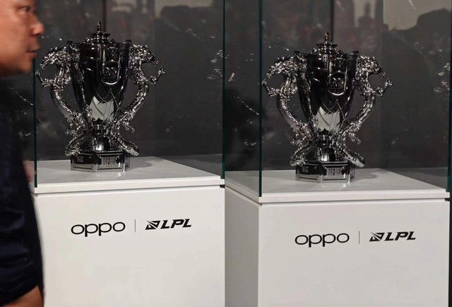 拍摄风景照再也不怕路人乱入 OPPO AIGC消除功能发挥大作用