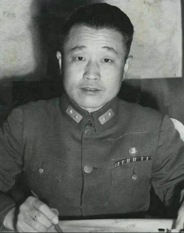 杜聿明