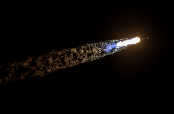 Spacex完成第300次罪效辐射！3天一领 基础停没有下来