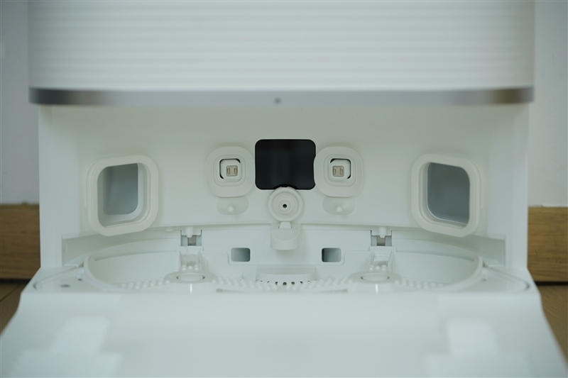 万帕吸力亲民价位 米家扫拖机器人M40评测:高性价比懒人清洁神器