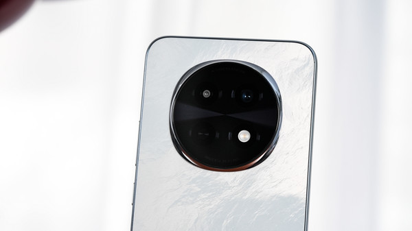 OPPO A5 Pro配备5000万像素镜头