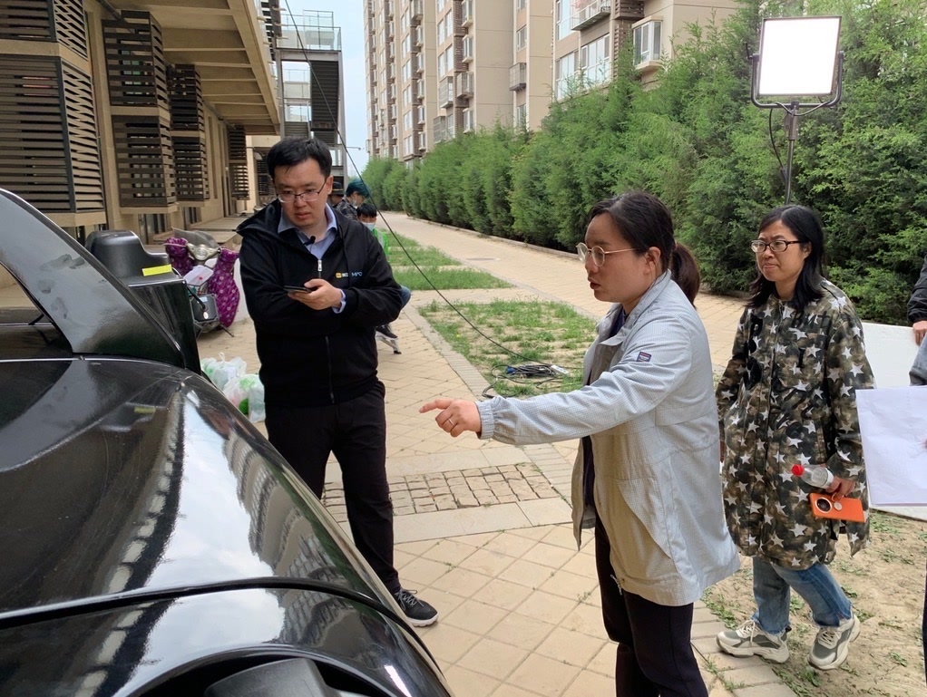 王乃峥在小象超市现场记录反馈问题