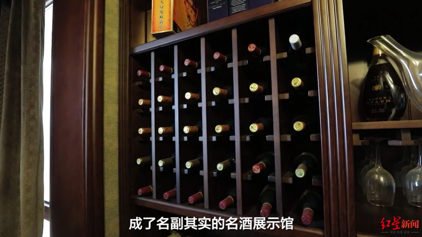 ▲汤祚国的“家庭酒窖”(图片来源:湖南省纪委监委)