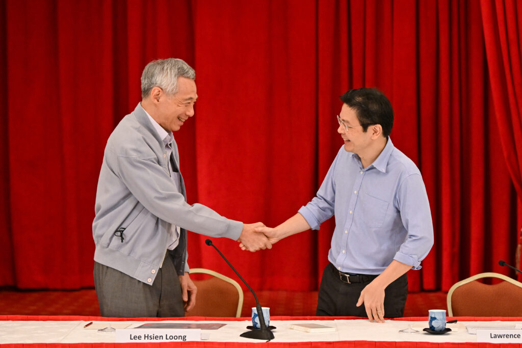 ◆2023年12月，中国国务院总理李强在北京人民大会堂与黄循财会面。