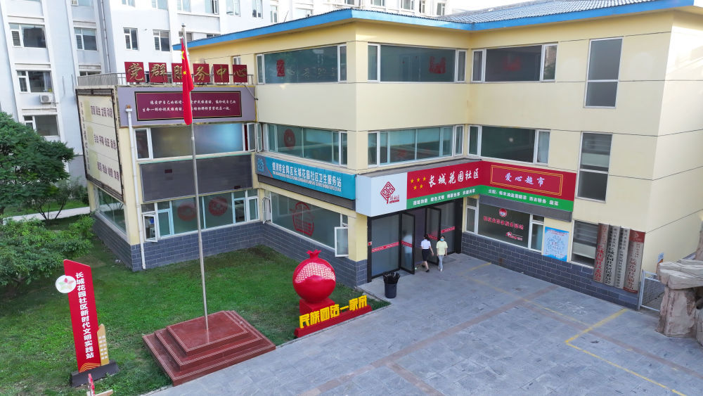 近日拍摄的宁夏银川市金凤区长城花园社区外景。新华社记者 杨植森 摄