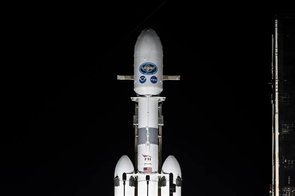 SpaceX重型猎鹰火箭今年首飞:发射世界最先进的卫星