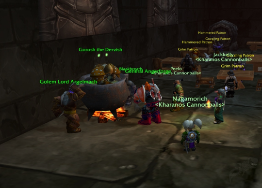 魔兽探索服:黑石深渊有2个神奇发现,获取彩虹生成器、大帝和公主的温馨晚餐