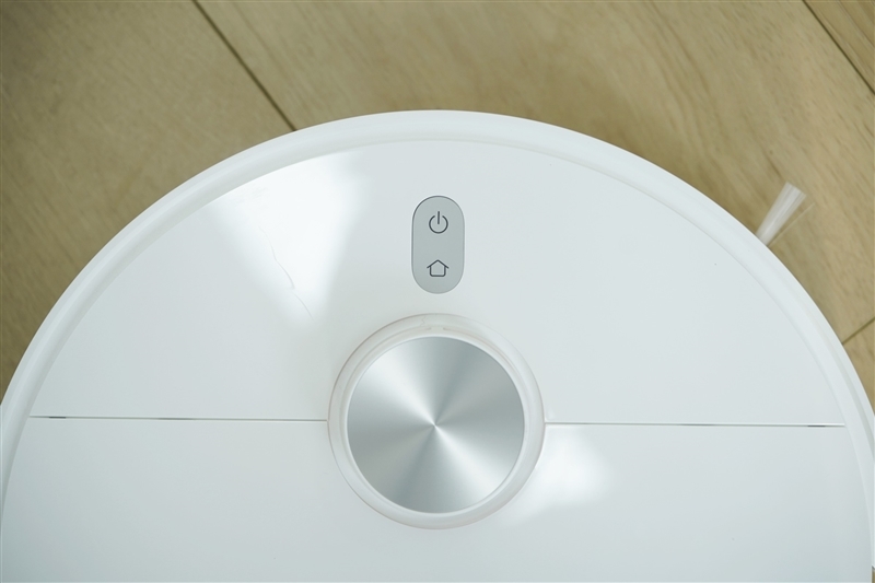 万帕吸力亲民价位 米家扫拖机器人M40评测:高性价比懒人清洁神器