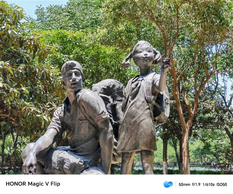 荣耀首款小折叠!荣耀Magic V Flip评测:4英寸超大外屏我能玩一天