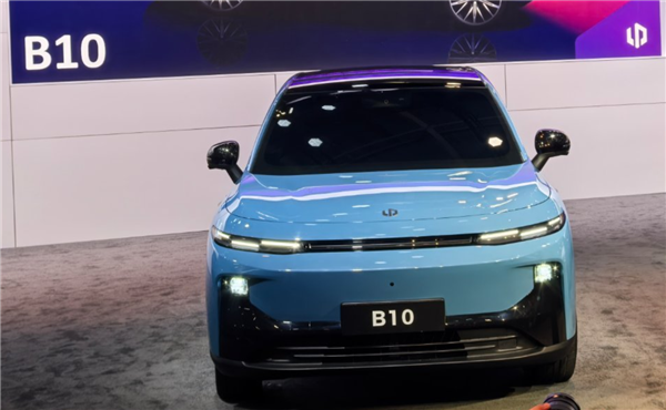 零跑全新车型B10全球首秀:售价不超15万元 激光雷达上车
