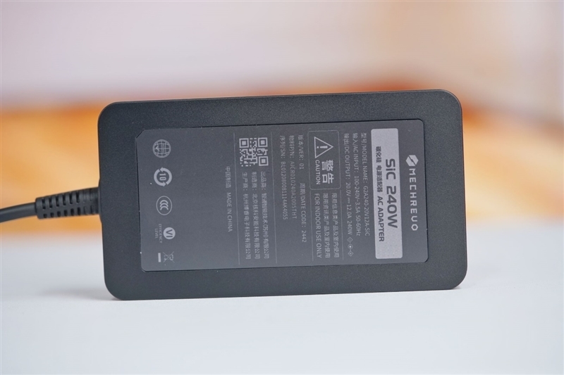 最懂游戏玩家的游戏本!机械革命耀世16 Pro评测:长江存储PC41Q SSD温度惊喜