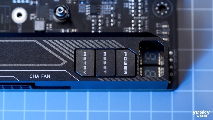 是用料旗舰 也是新一代性能旗舰 iGame Z890 VULCAN X V20主板评测