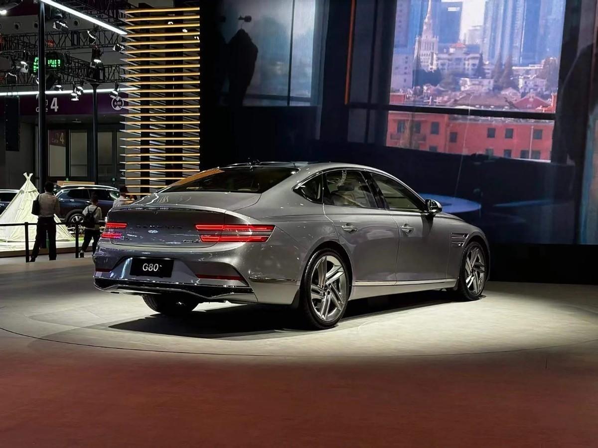 粤港澳车展新车 问界M7/奔驰E级插混/宝马X1