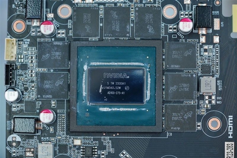 超静音的白色显卡!索泰RTX 4070 Ti SUPER TRINITY OC月白评测: 罕见高频率